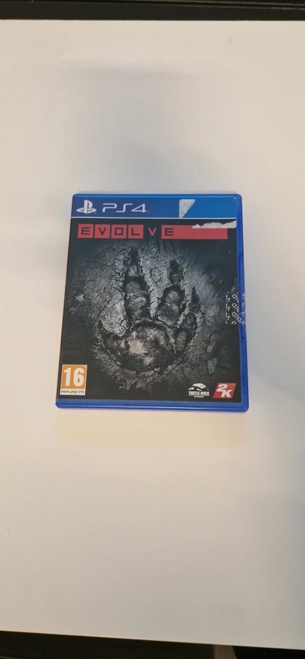 Evolve PS4 action