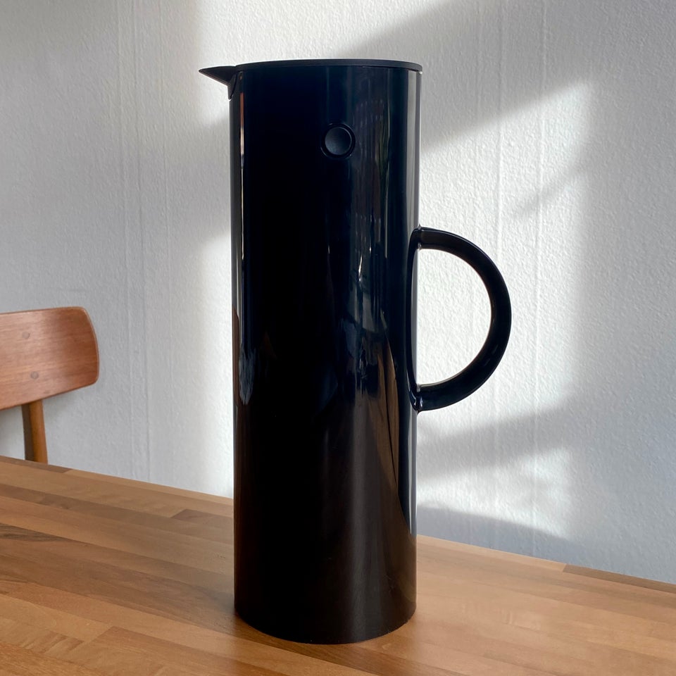 Sort termokande fra Stelton,