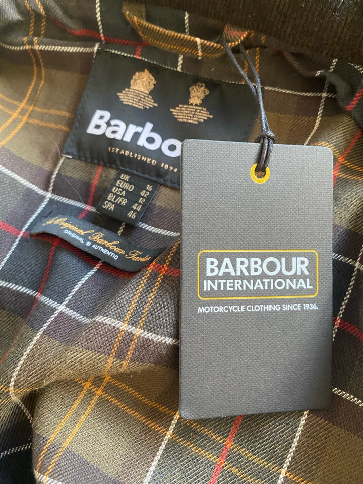 Oilskinsjakke, str. 40, Barbour