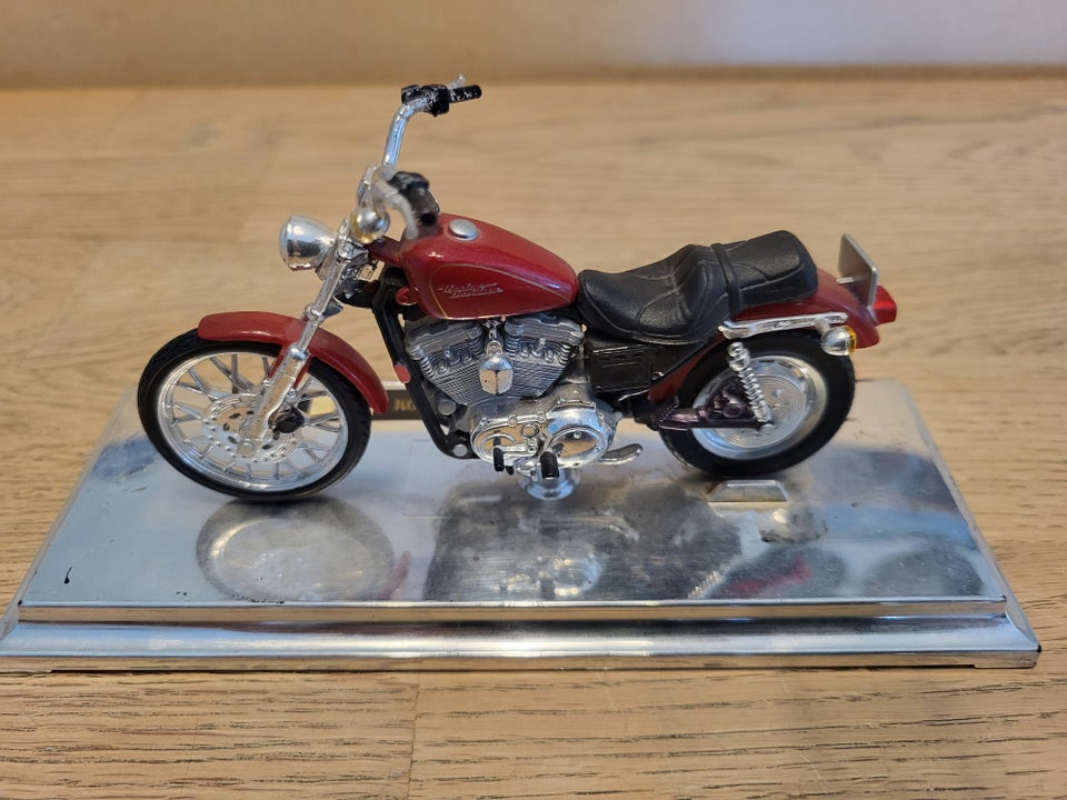 Modelmotorcykel, Custom Xl 1200c