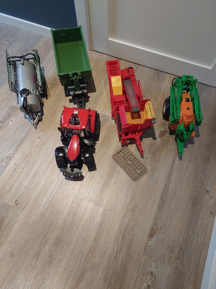 Bruder traktor med tilbehør,