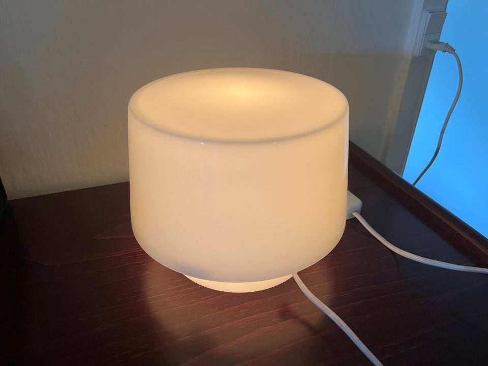 Anden bordlampe, Muuto