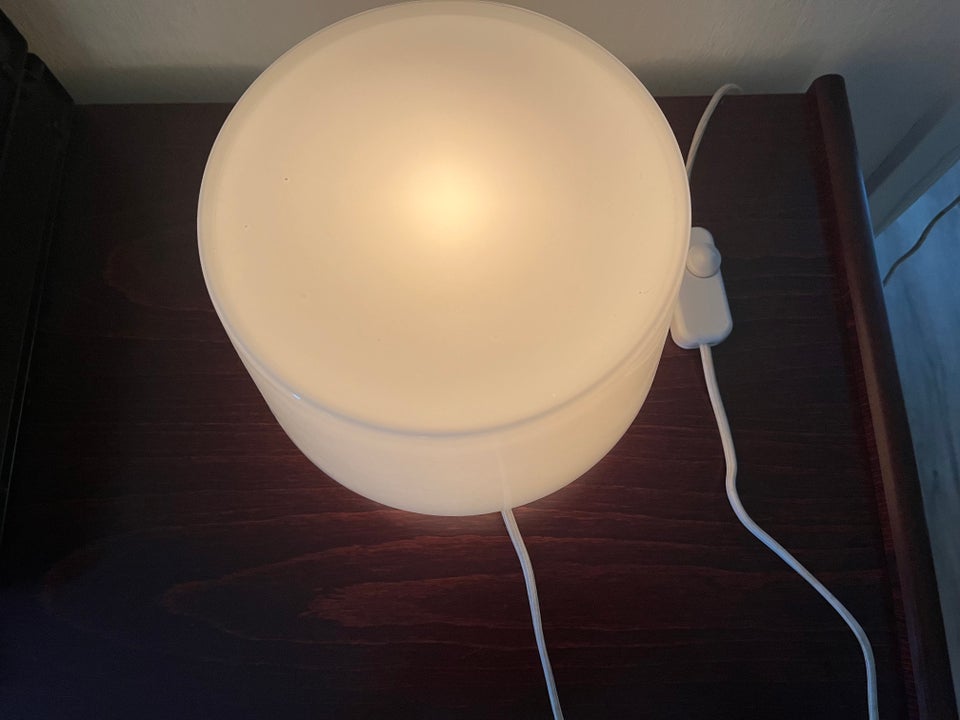 Anden bordlampe, Muuto