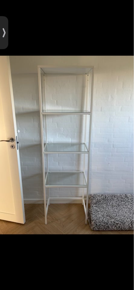 Reol, Ikea Vittsjö, b: 51 d: 36 h: 175