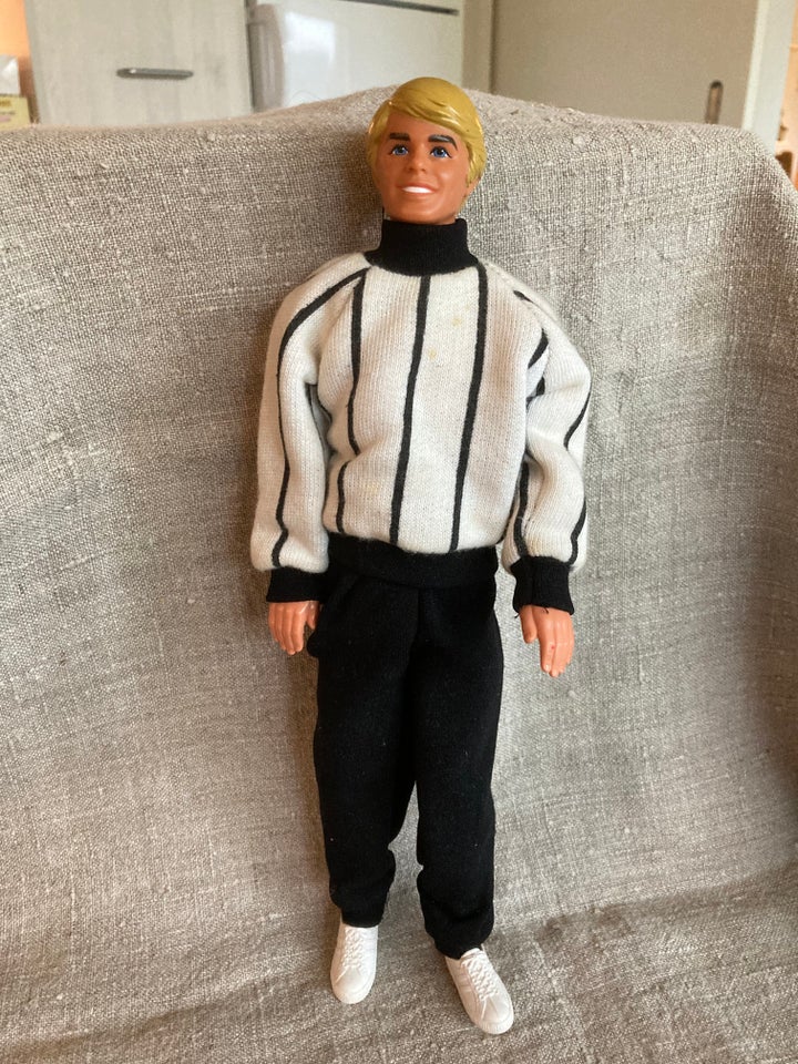 Dukker, Retro Ken Barbie