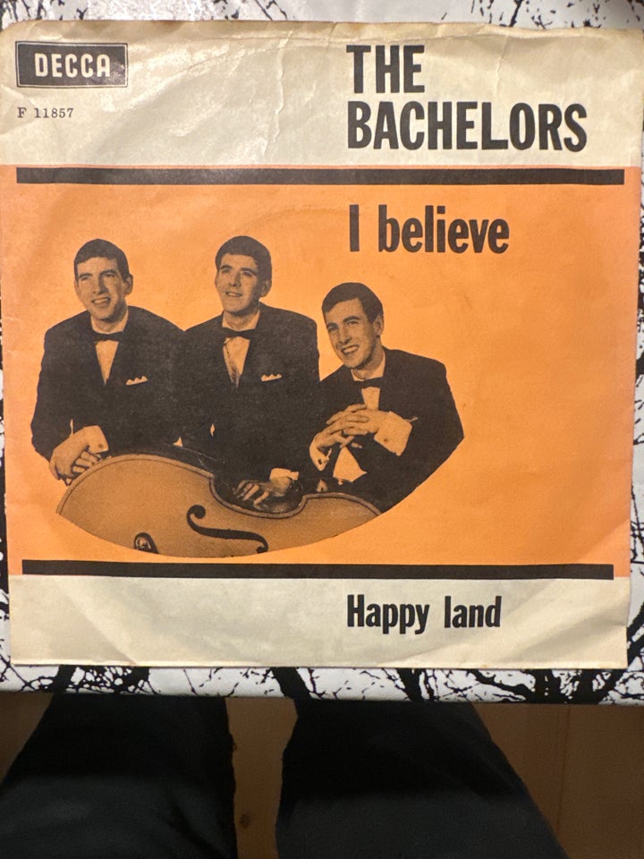 Single, The bachelors