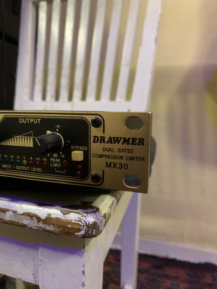 Compressor / limiter , Drawmer MX30