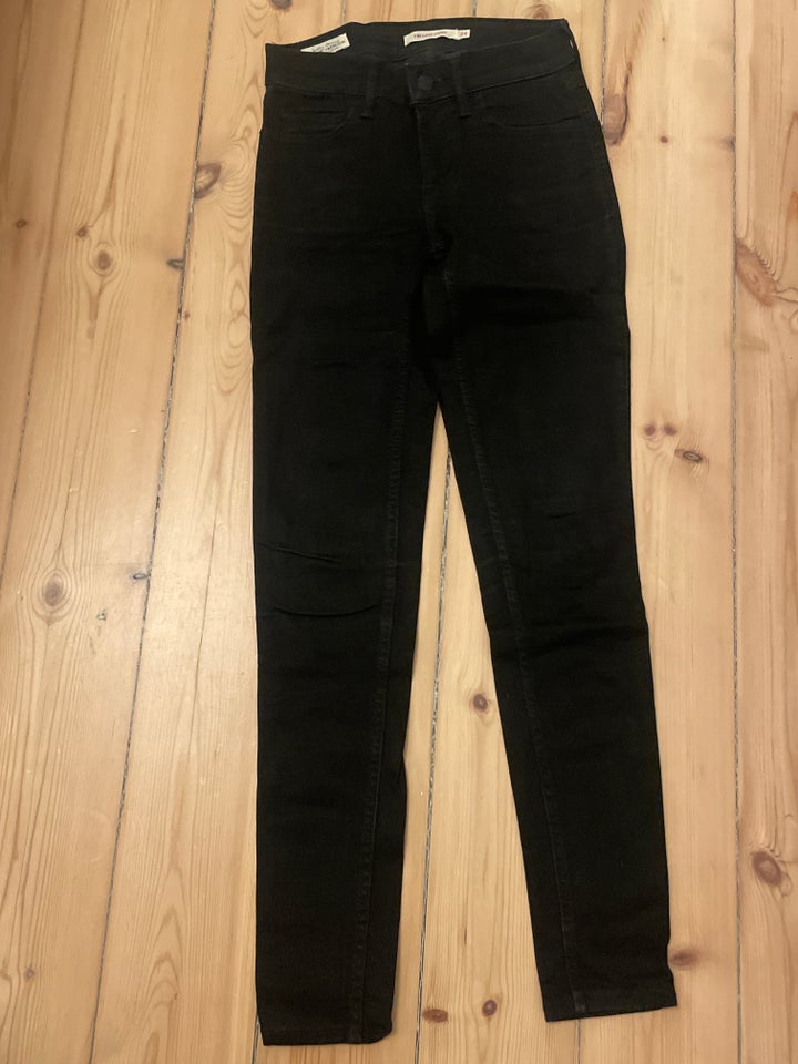 Jeans Levi’s  str 24