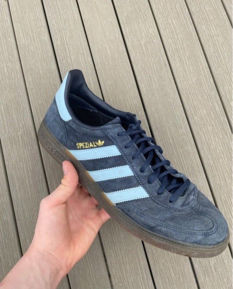 Sneakers, Adidas, str. 43