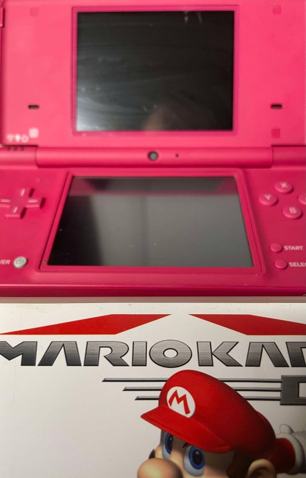 Nintendo DSI, Pink