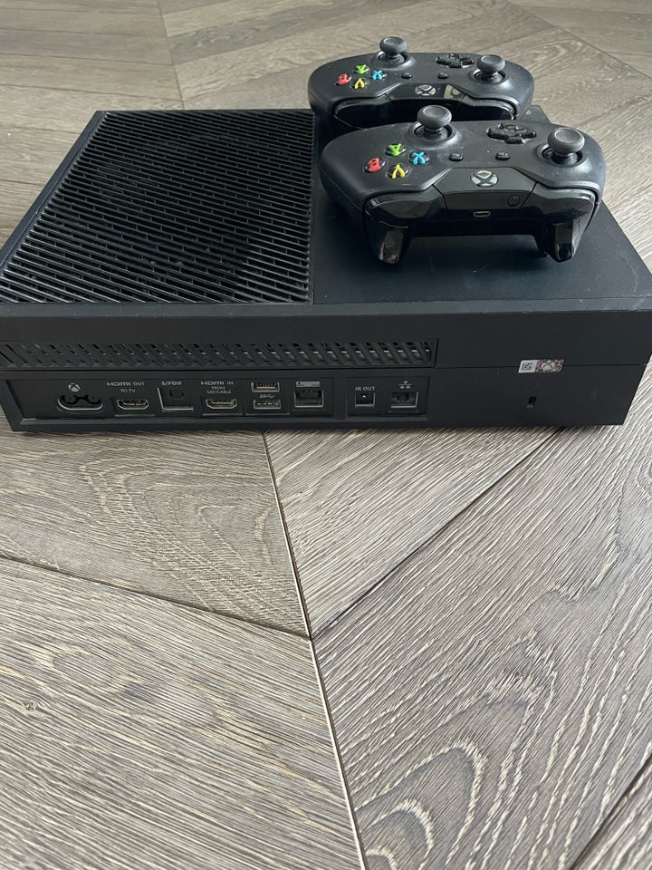 Xbox One X-box one 1tb God