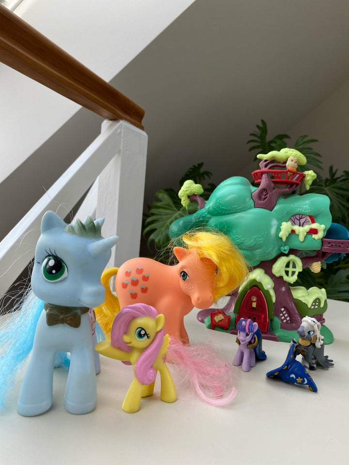 My Little Pony, Hus og figurer,