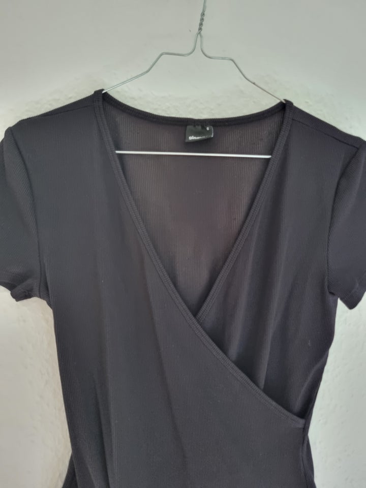 Top Gina Tricot str 36