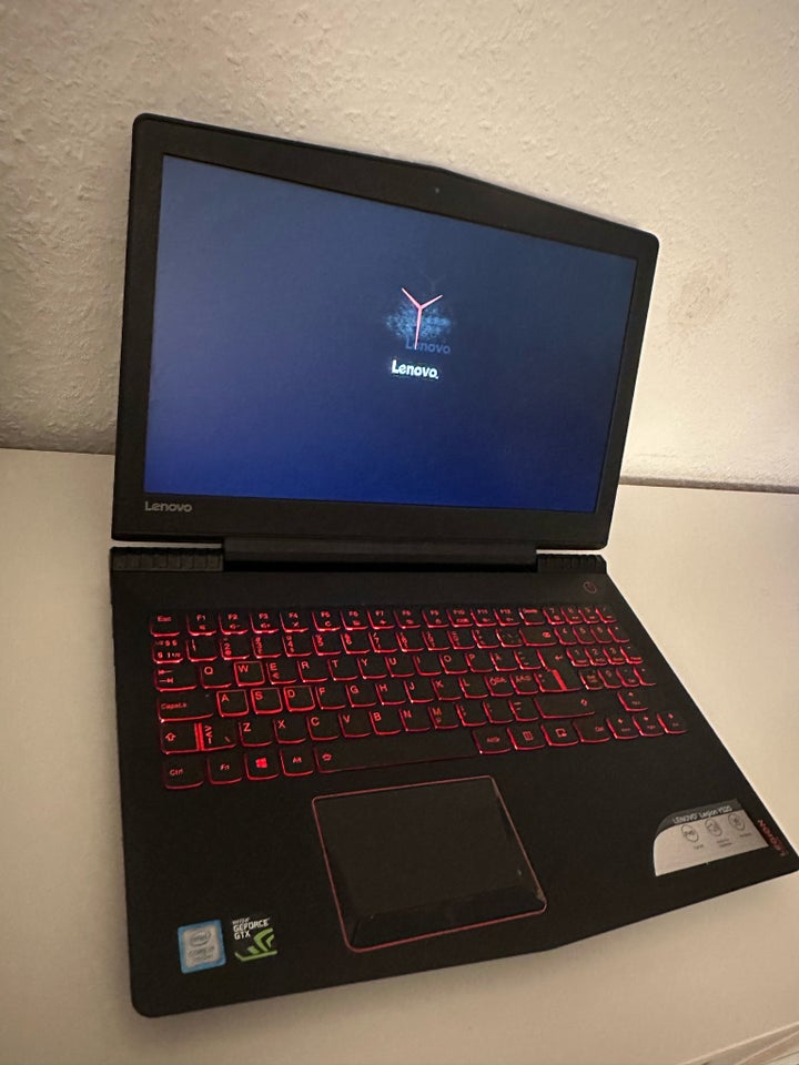 Lenovo Y520-ikbn, 2.8 GHz, 16 GB ram