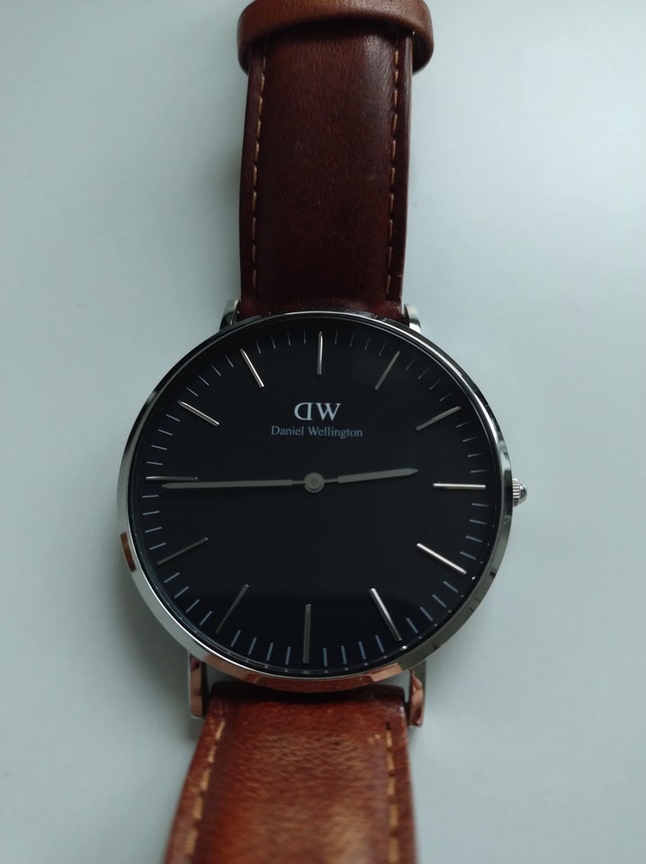 Herreur, Daniel Wellington