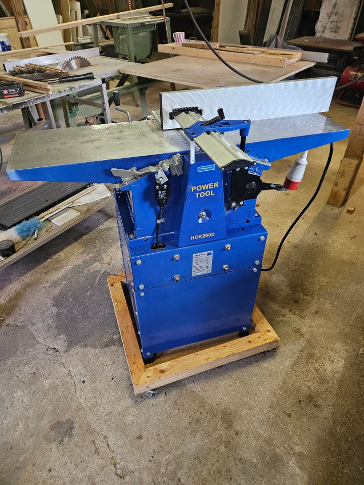 Tykkelseshøvl, Power Tool HCK 260D