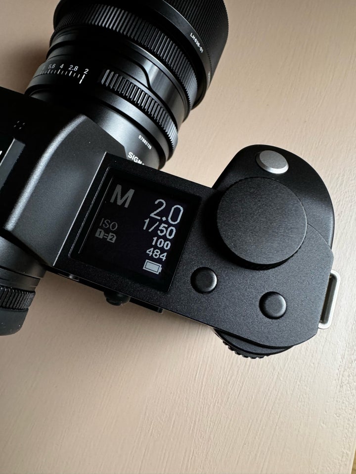 Leica, SL2 Mirrorless Camera, 47