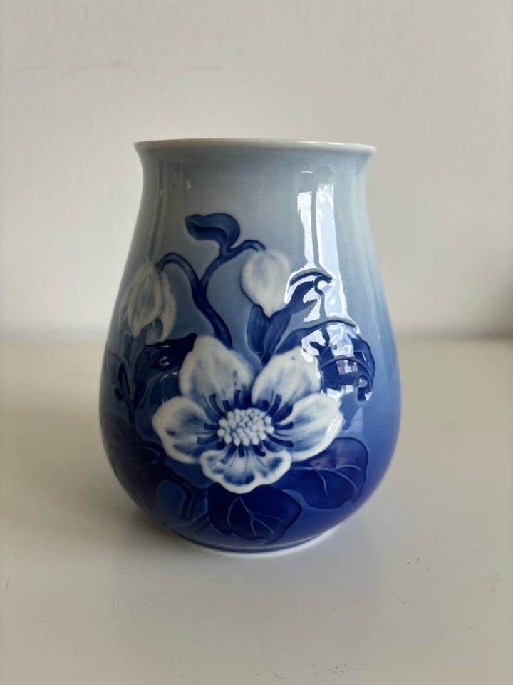 Porcelæn Vase 202 julerose