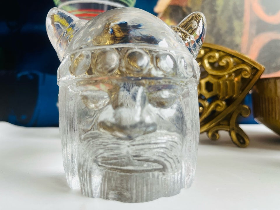 Glas skulptur Gullaskruf motiv: