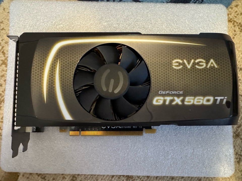 GTX 560 ti EVGA, God