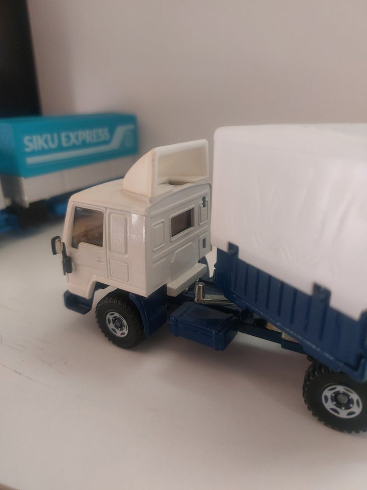 Modellastbil, Siku Volvo fl7