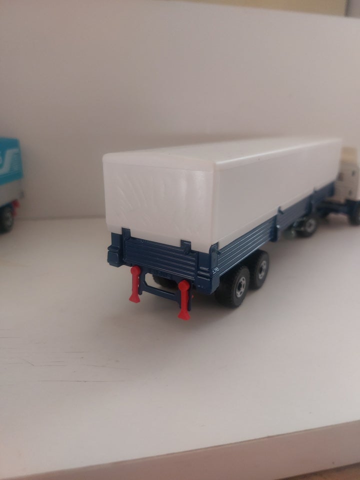 Modellastbil, Siku Volvo fl7