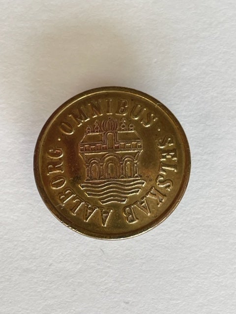 Emblemer, Reversnål