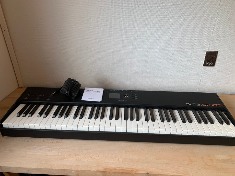 Midi keyboard, Studiologic SL73