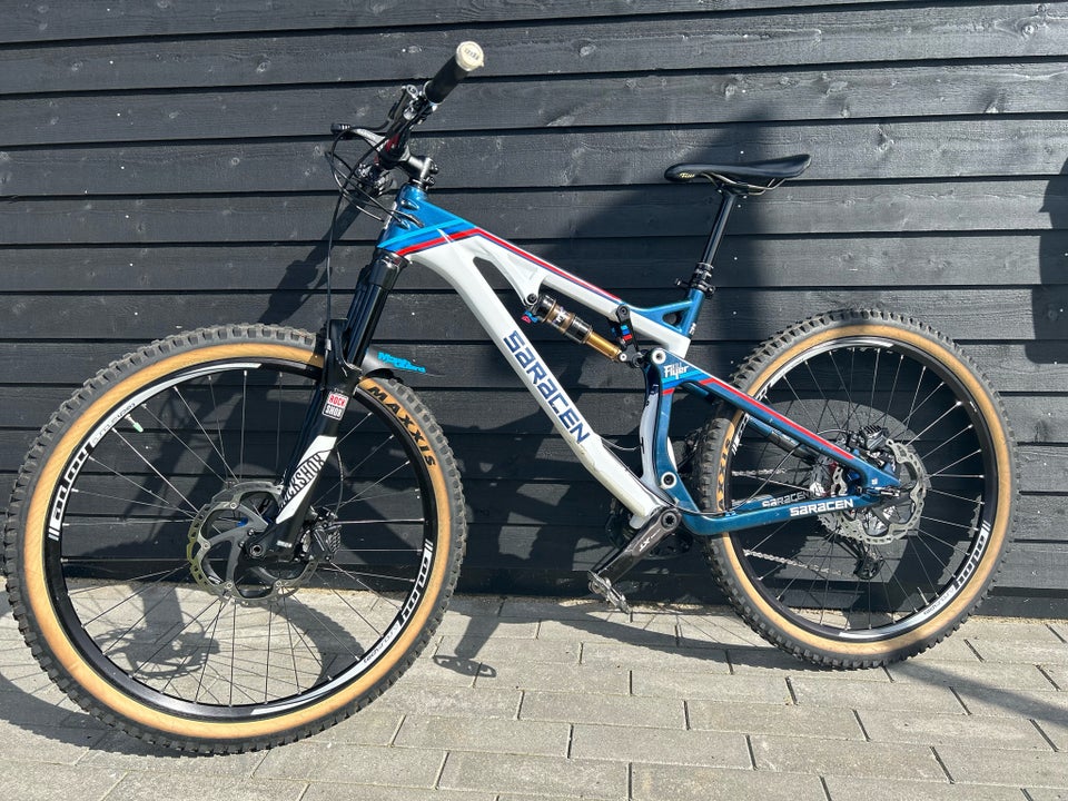 Saracen Kili flyer, full