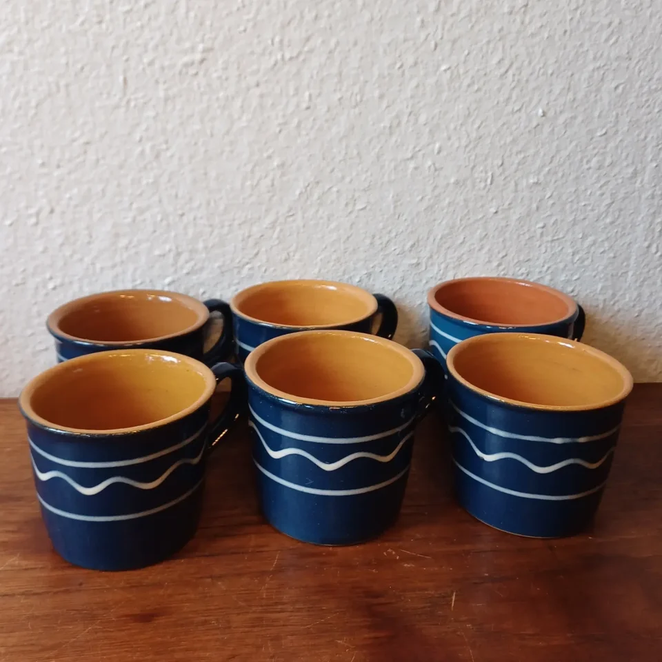 Keramik Seks krus og to kander