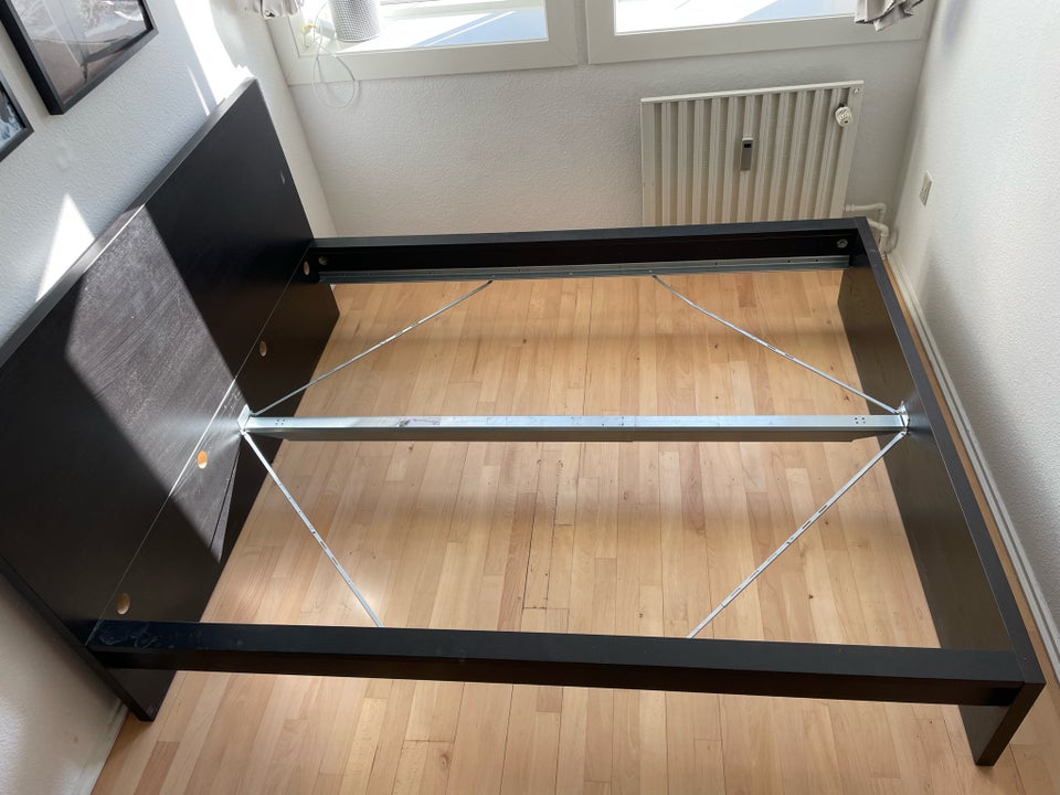 Sengeramme, IKEA, b: 160 l: 200