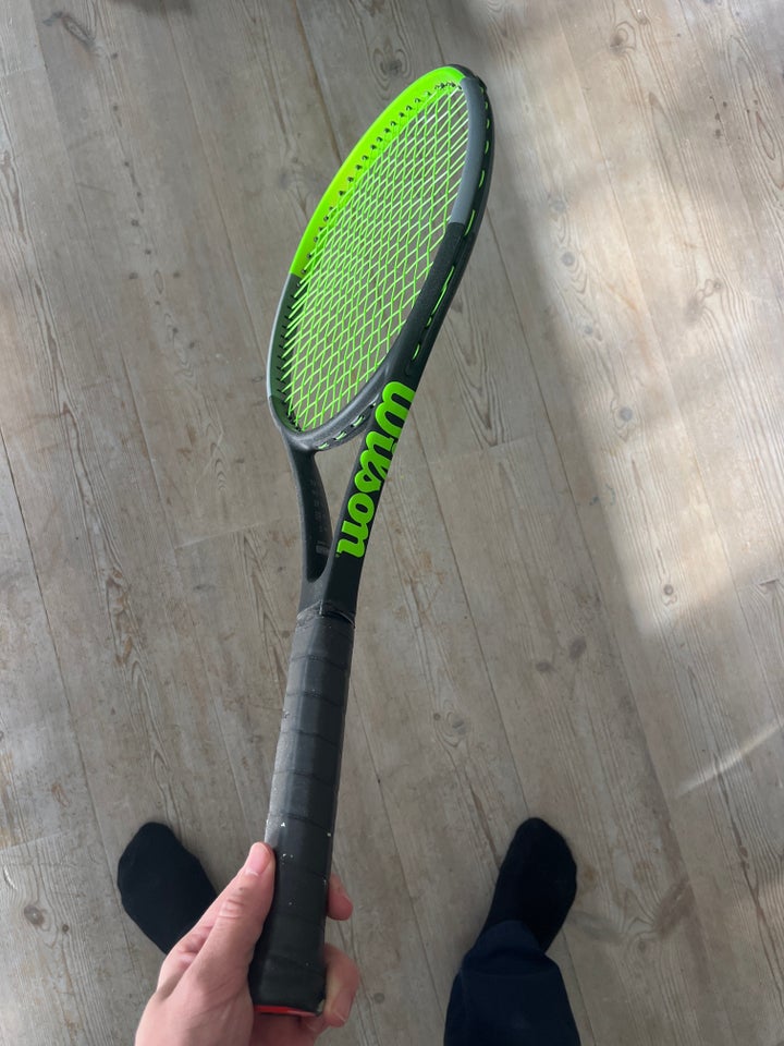 Tennisketsjer, Wilson