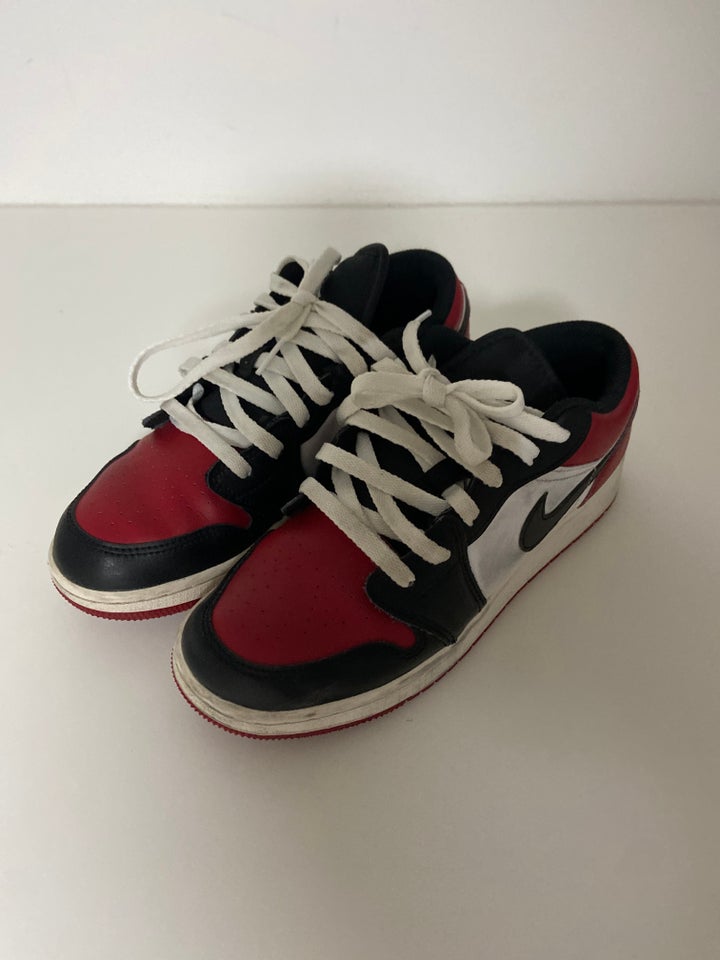 Sneakers, str. 38, Jordan 1 low