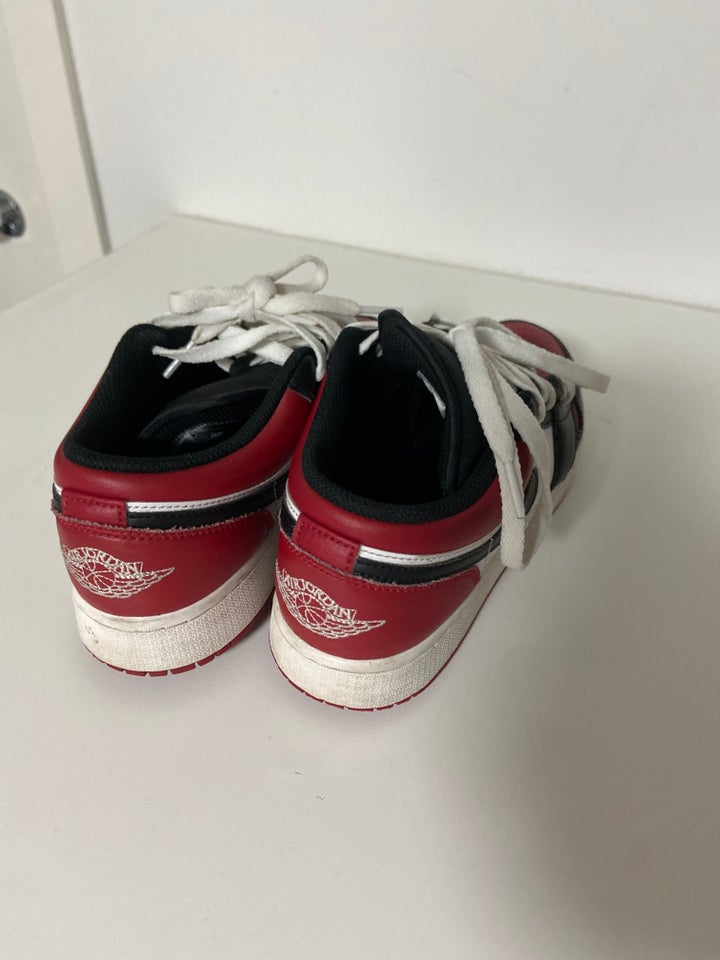 Sneakers, str. 38, Jordan 1 low