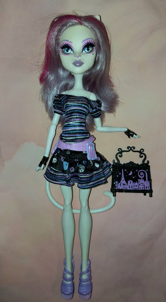 Andet Monster High Scaris Catrine