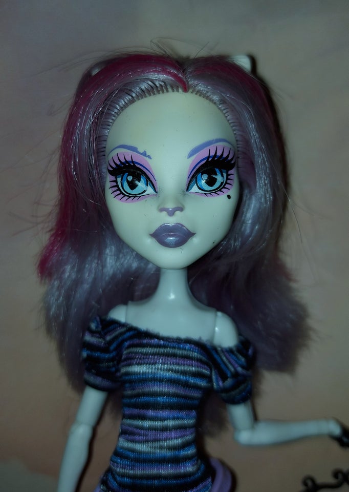 Andet Monster High Scaris Catrine