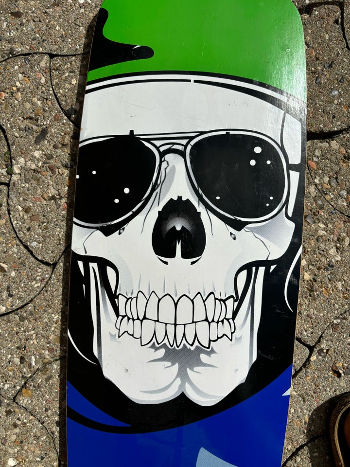 Skateboard str 79 cm