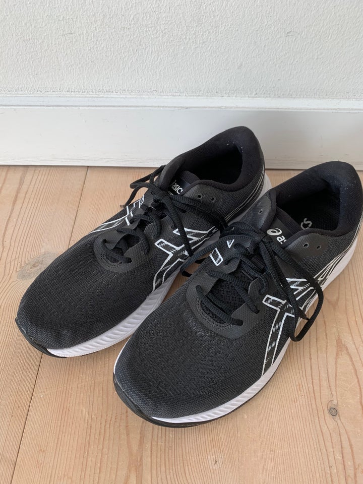 Løbesko Asics str 435