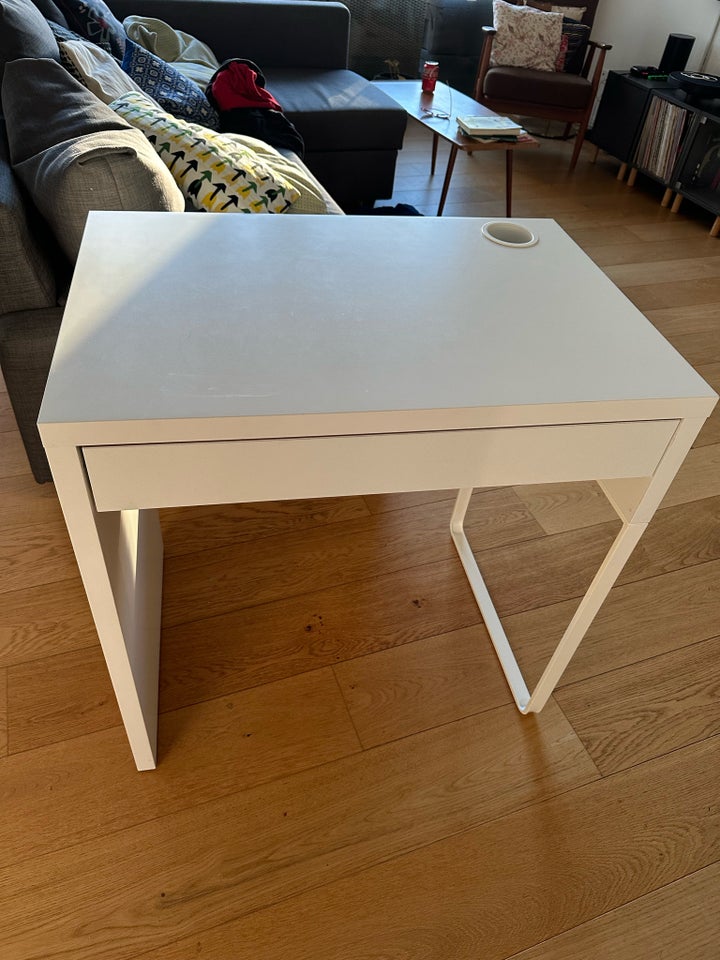 Skrivebord, Ikea, b: 73 d: 50 h: 75