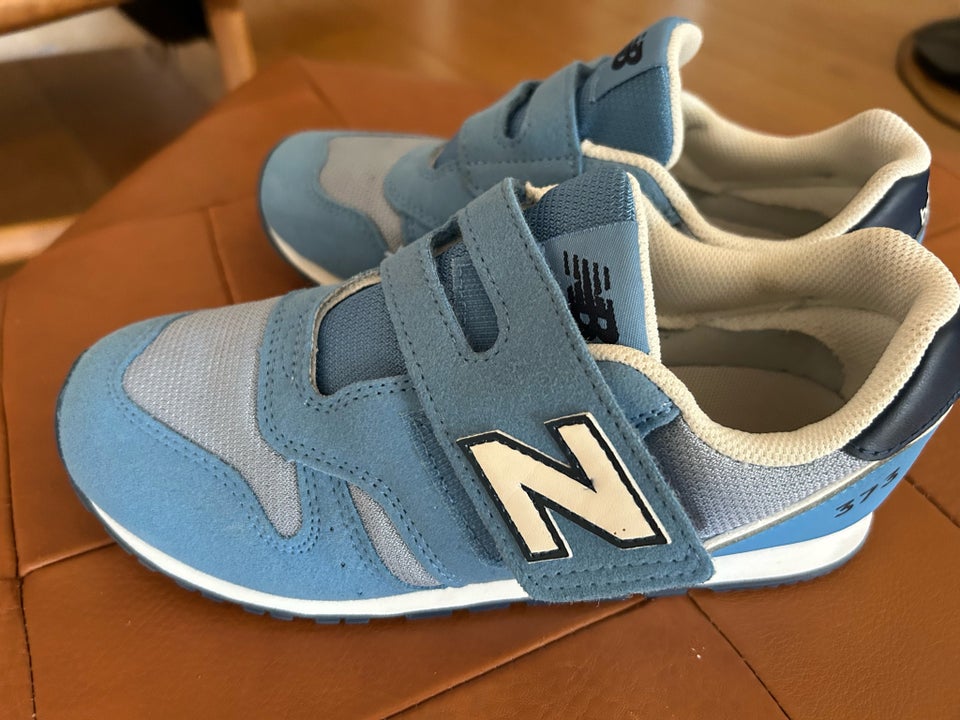 Sneakers str 34 New Balance