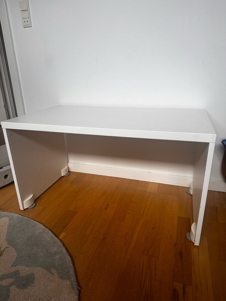 Skrivebord, IKEA