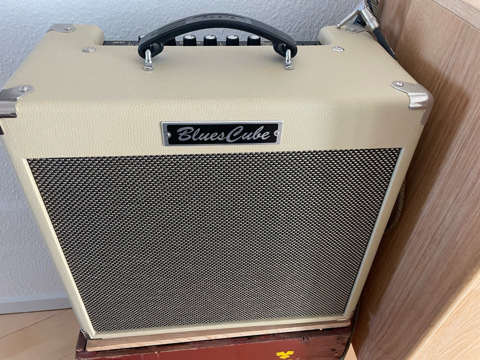 Guitarcombo, Roland Blues Cube, 30