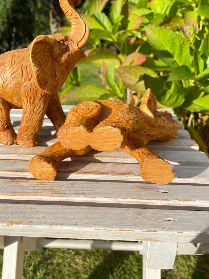 Gamle Elefant figurer