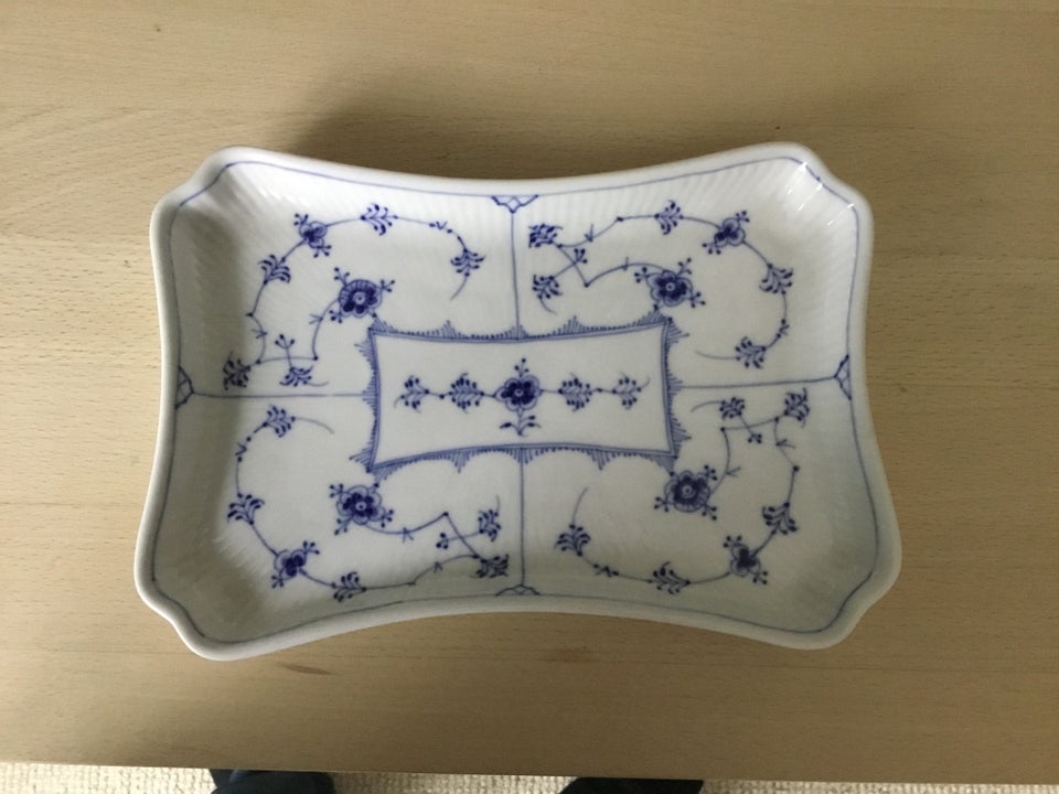 Porcelæn, Kagefad, Royal