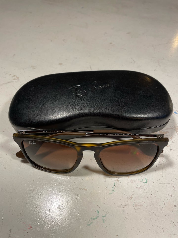 Solbriller herre, Ray Ban 4187