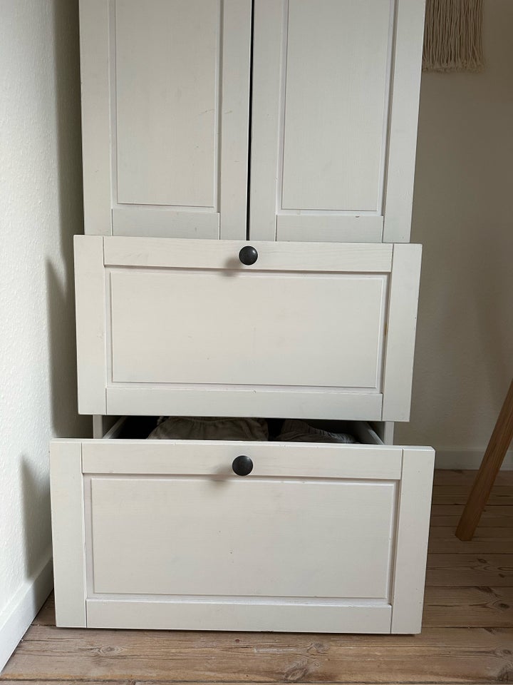 Klædeskab, IKEA, b: 60 d: 52 h: 192