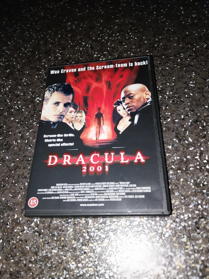 DRACULA 2001, instruktør Wes