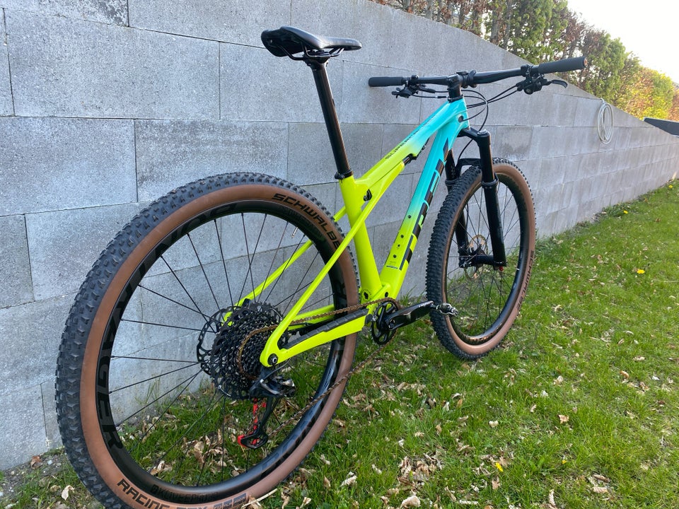 Andet, Trek super caliber 9,8