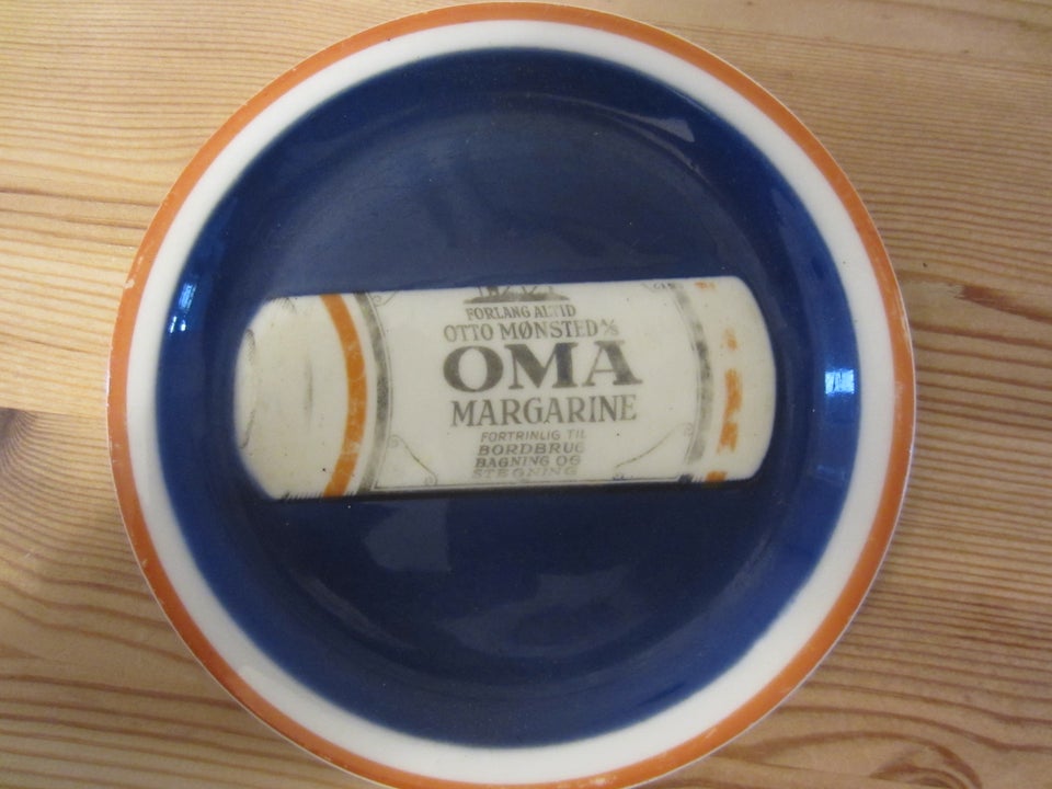 Porcelæn, Reklameaskebæger OMA