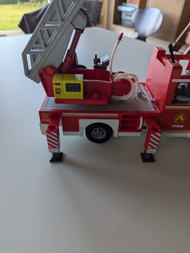 Playmobil, Stor brand bil,